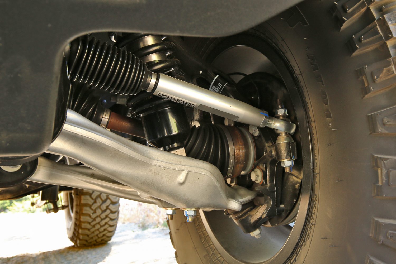 FABTECH | HD TIE ROD HEIM KIT | BRONCO 2DR/4DR 2021+ - Image 2