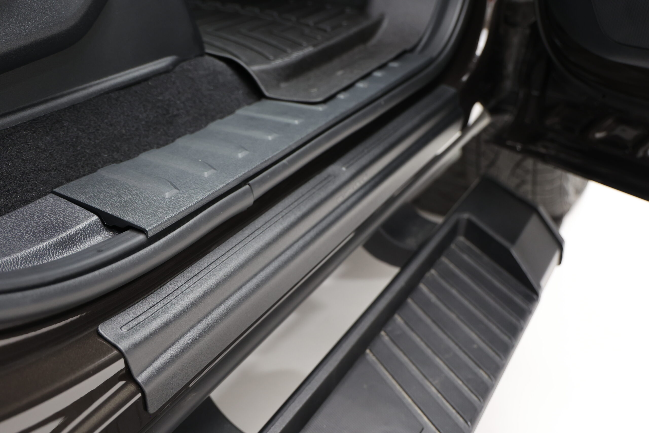WEATHERTECH | SILLPROTECTOR SET CREW CAB | RAM 1500 2019+ - Image 2