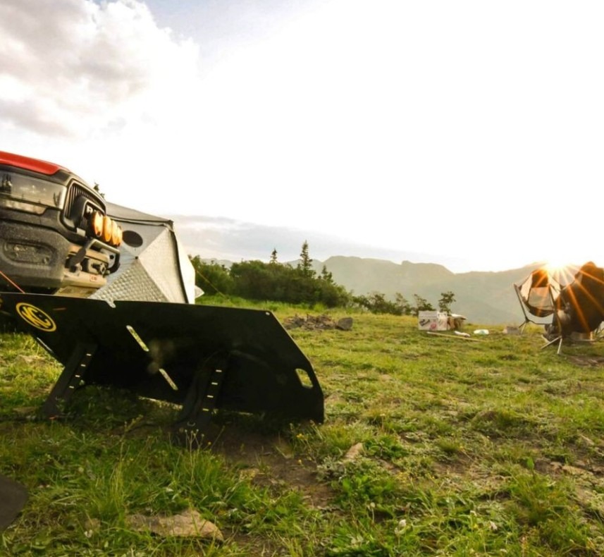 KC | 150W PORTABLE FOLDABLE SOLAR PANEL - Image 7