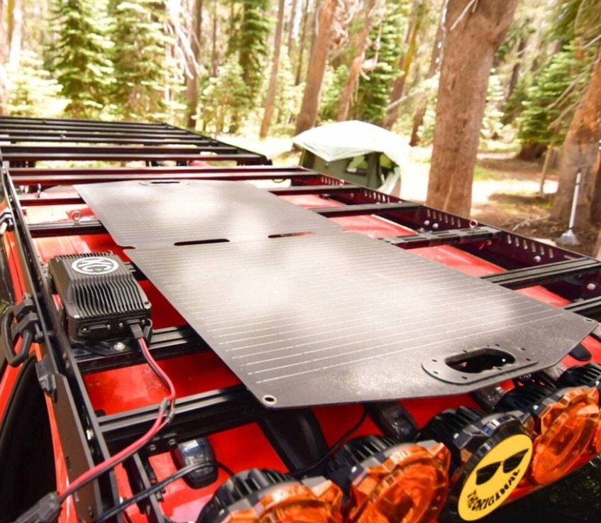 KC | 150W PORTABLE FOLDABLE SOLAR PANEL - Image 5