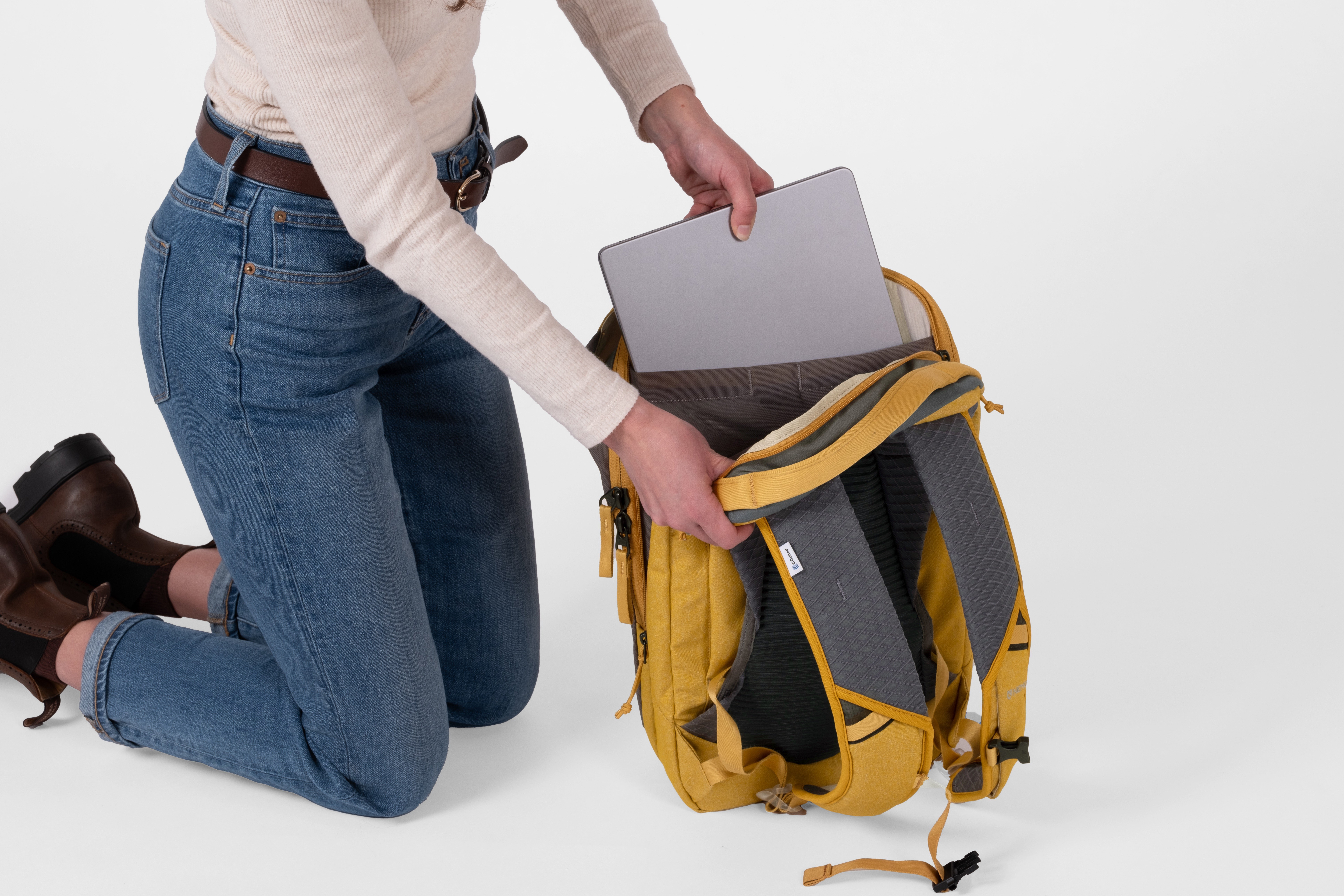 NEMO EQUIPMENT | VANTAGE ENDLESS PROMISE DAYPACK | 20L - Image 15