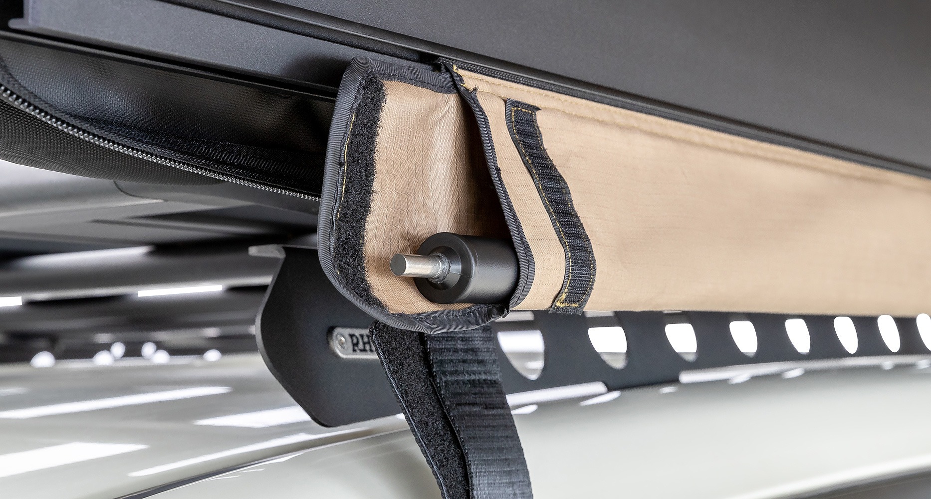 RHINO-RACK | SUNSEEKER 2.0M FREESTANDING AWNING - Image 4